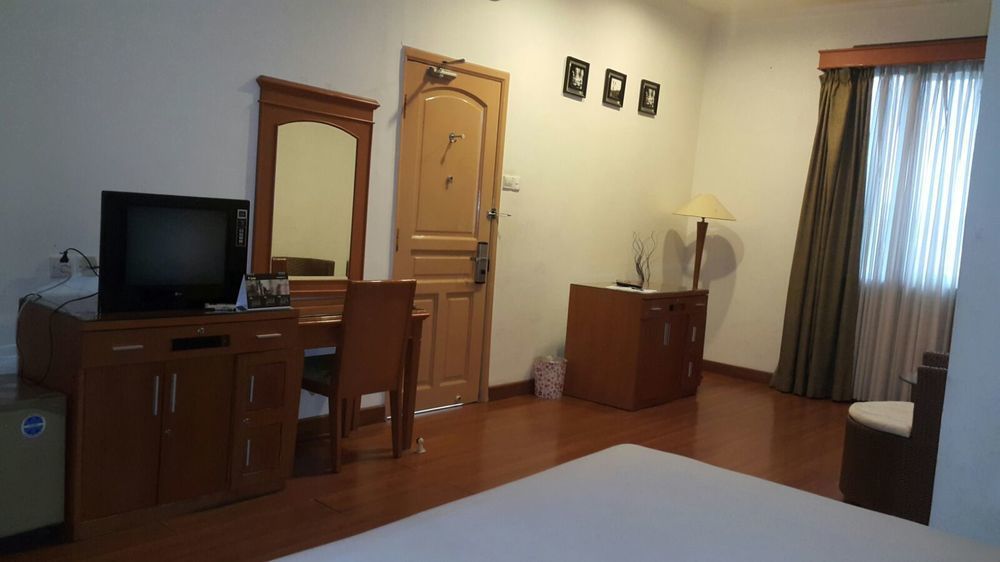 Hotel Harapan Makassar Luaran gambar